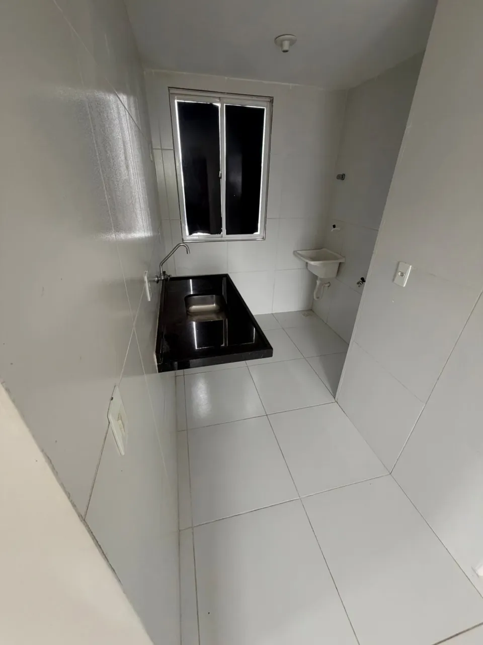 Rental apartment with 2 bedrooms and a closed kitchen — photo 2