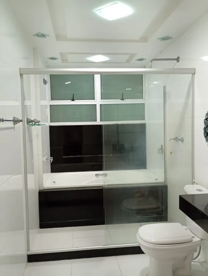 Furnished rental house with 3 bedrooms and 5 bathrooms — photo 30