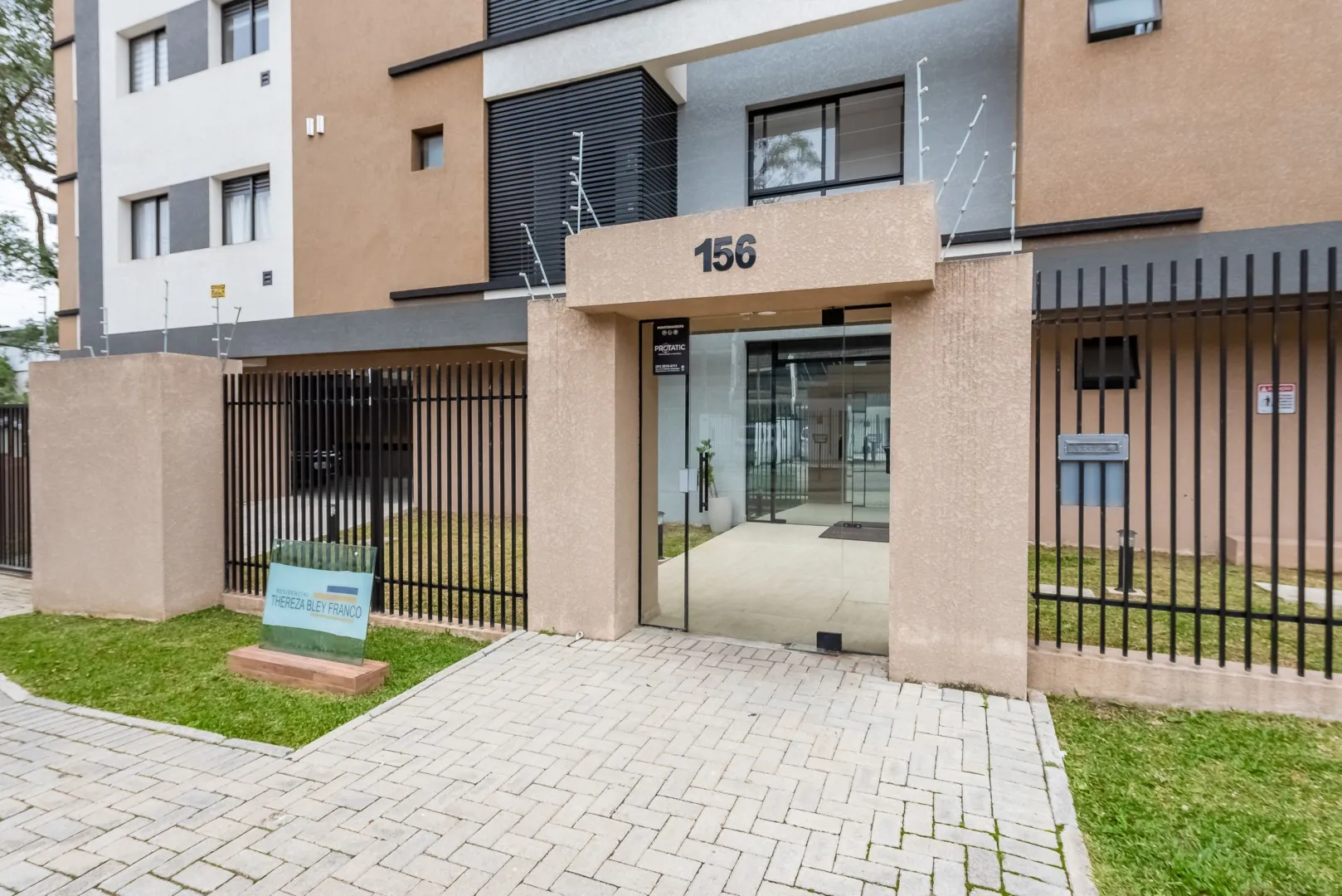 1 quarto e varanda envidraçada: apartamento de 35 m² — photo 31
