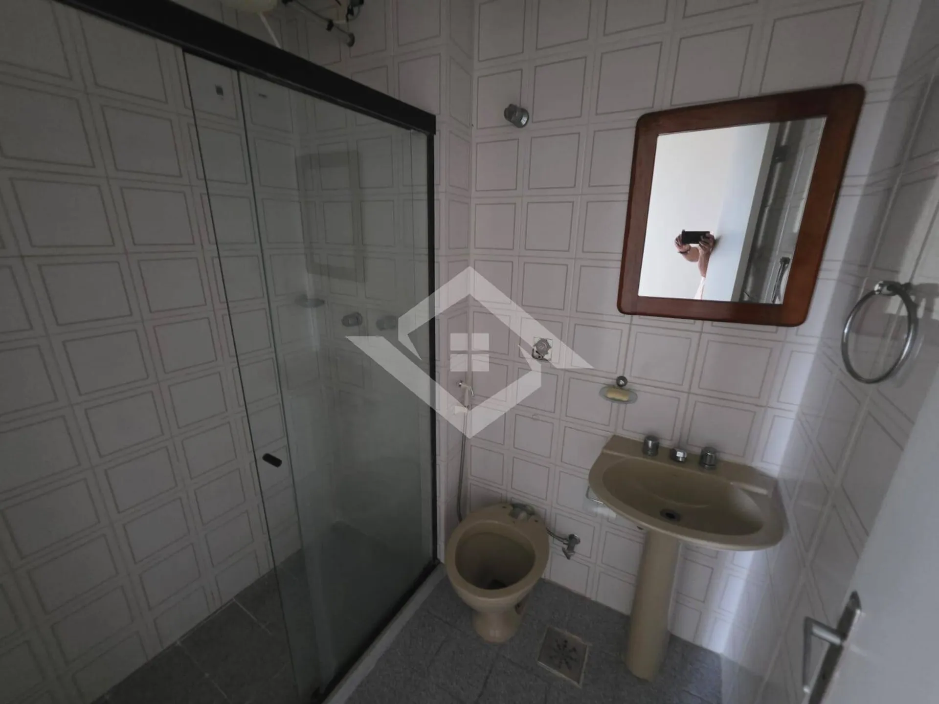3-bedroom apartment with a closed gas kitchen — photo 24