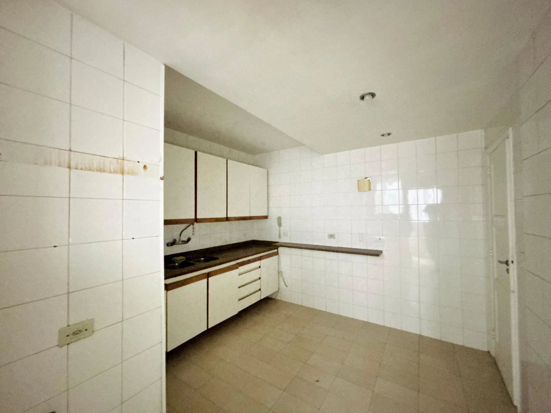 3-bedroom apartment with a jacuzzi in Rio de Janeiro — photo 20