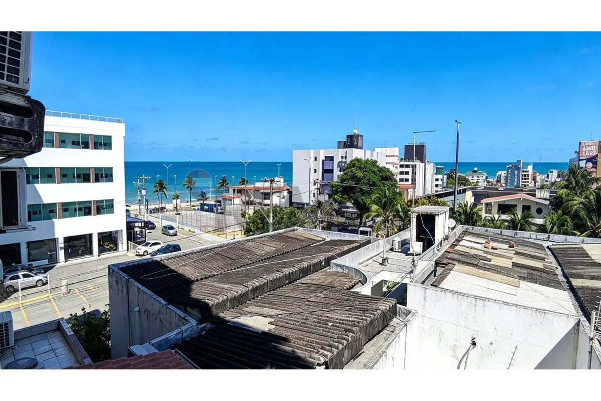 Water view in a one-bedroom apartment, 33 m² — photo 7