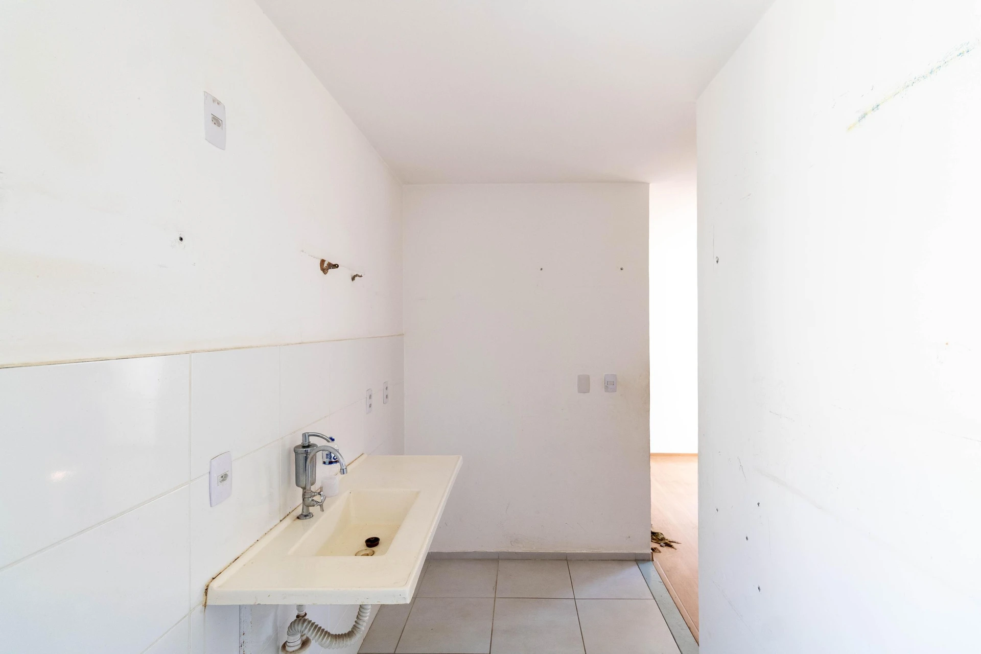 Балкон з грилем та 2 спальні: квартира 45 м² — photo 3