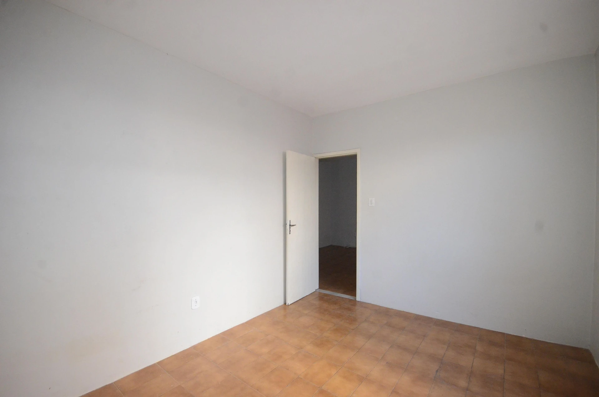 Casa sem mobília com 2 quartos e ar-condicionado — photo 22