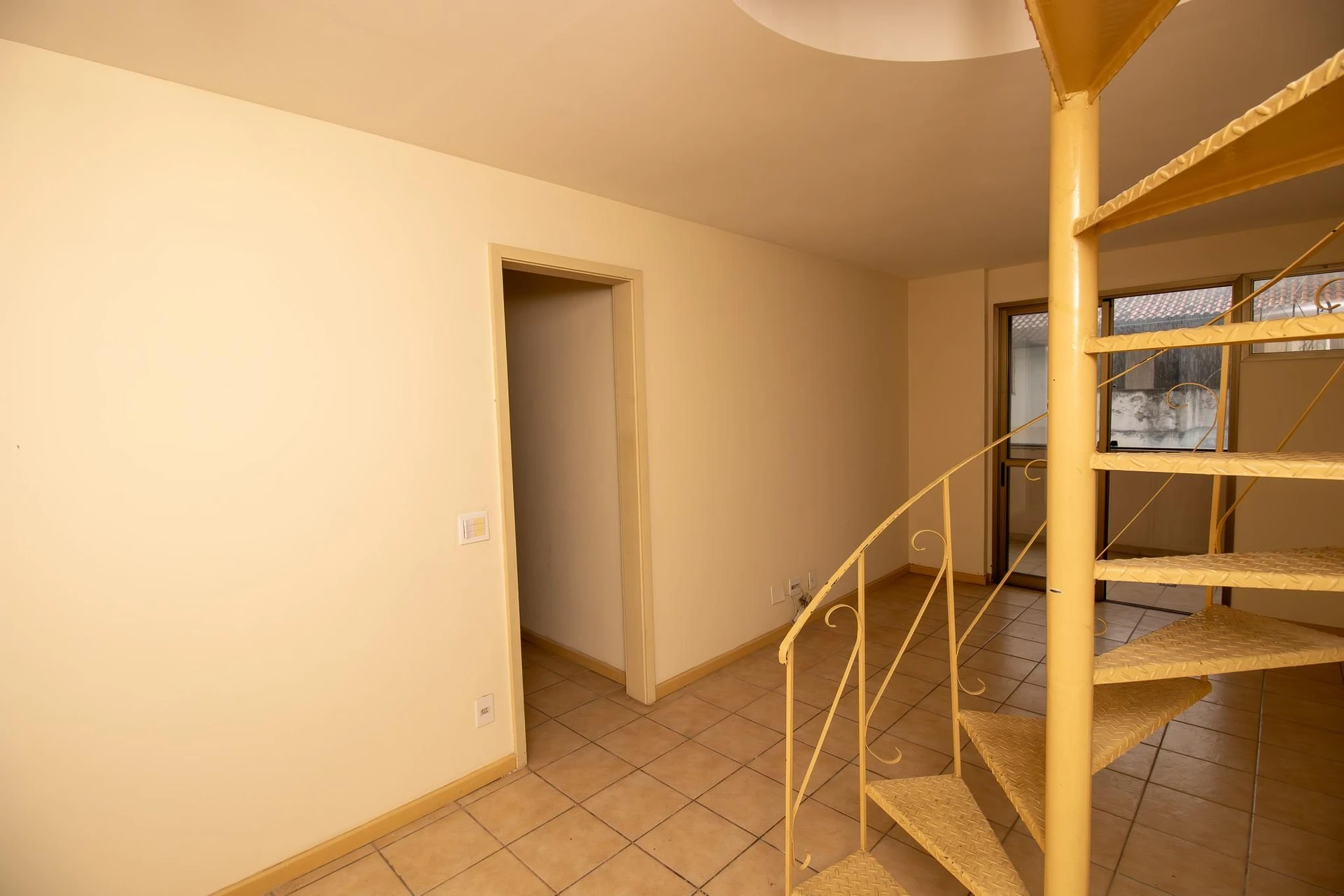 3-bedroom apartment, 1 with its own bathroom, 100 m² — photo 13