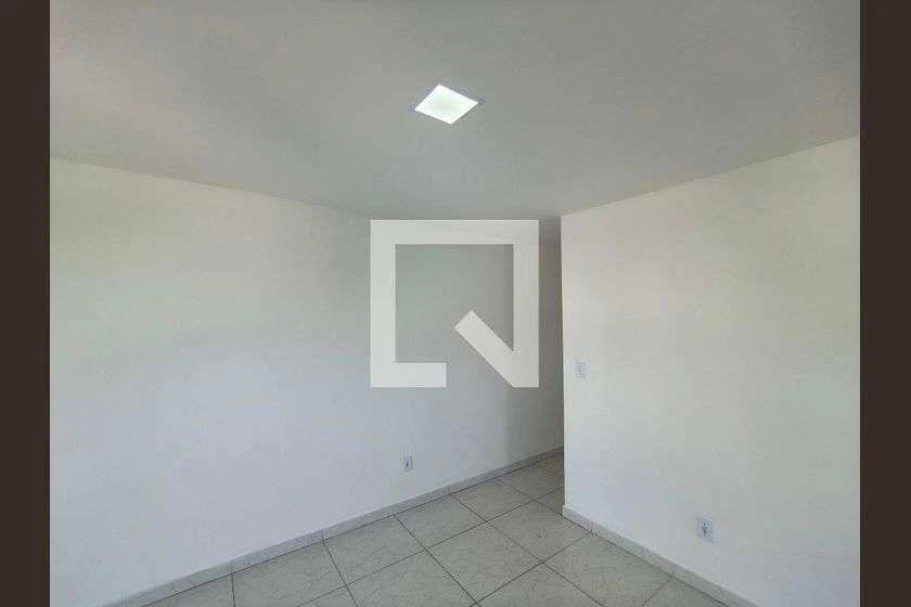 Apartamento de 1 dormitorio con balcón y vistas a las montañas — photo 10