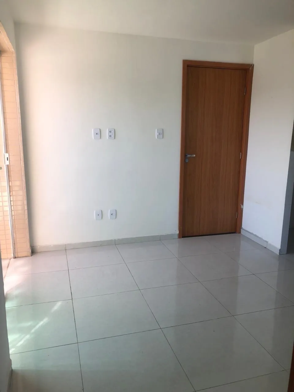 Unfurnished apartment with 2 bedrooms and 2 bathrooms — photo 4