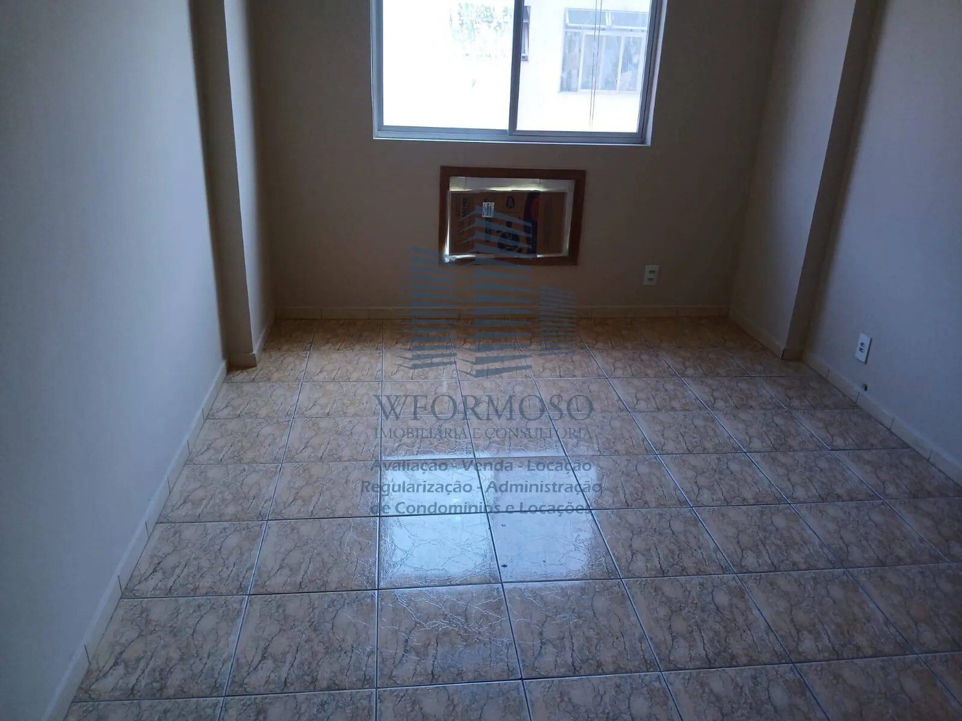2-bedroom apartment in a building with a gym — photo 13