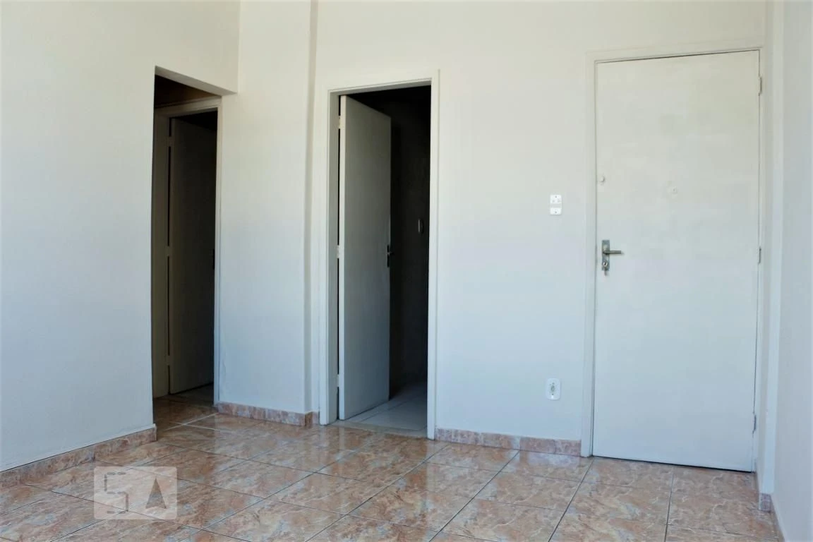 Unfurnished apartment with 2 bedrooms and a private BBQ — photo 24