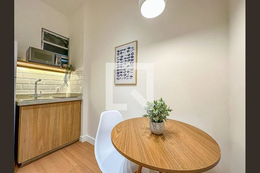 Furnished apartment, 35 m², with a home office — photo 13