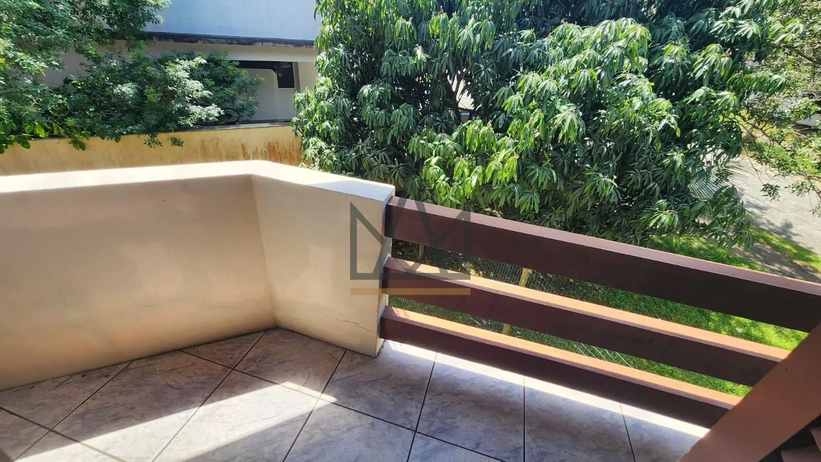 4-bedroom house with a balcony grill and garden — photo 35