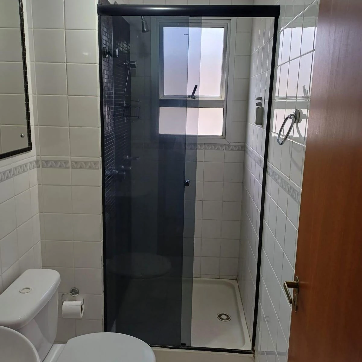 One-bedroom apartment with a washing machine in Curitiba — photo 24