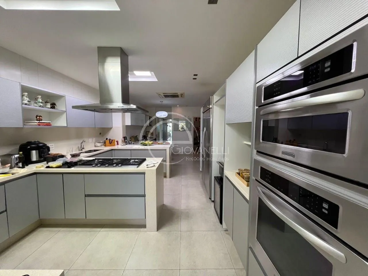 Квартира 400 м² з 4 спальнями та 5 ванними кімнатами — photo 32