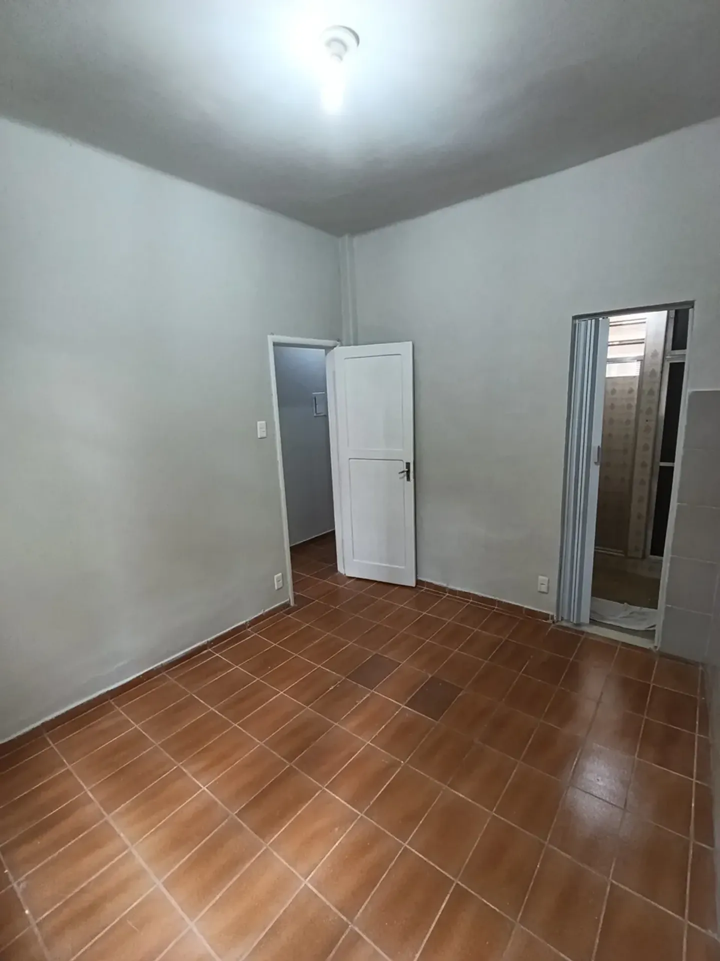 3-bedroom apartment, 1 with its own bathroom, 81 m² — photo 40