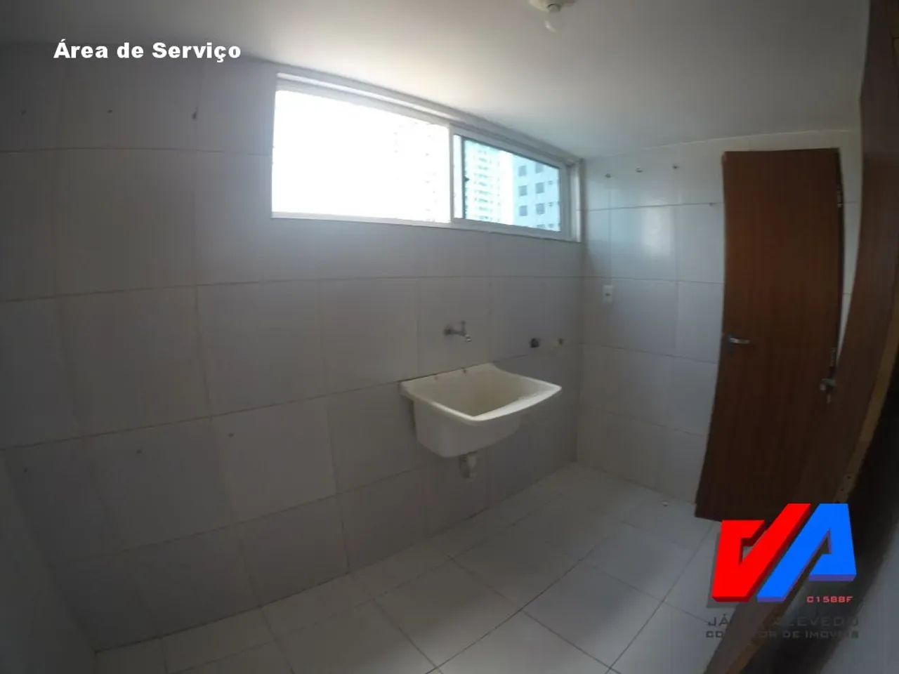3-bedroom apartment in a building with a gym — photo 17
