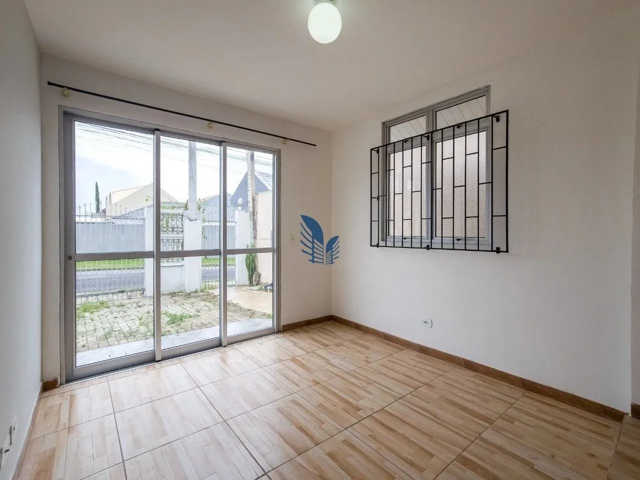 1-bedroom house with a private garden — photo 11