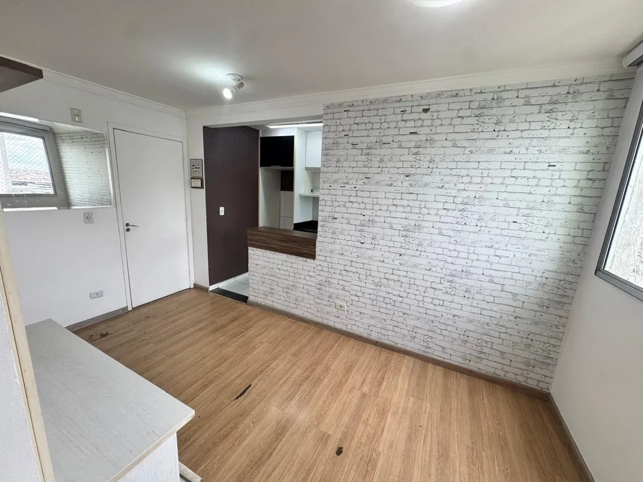 2-bedroom apartment with a washing machine in Curitiba — photo 8