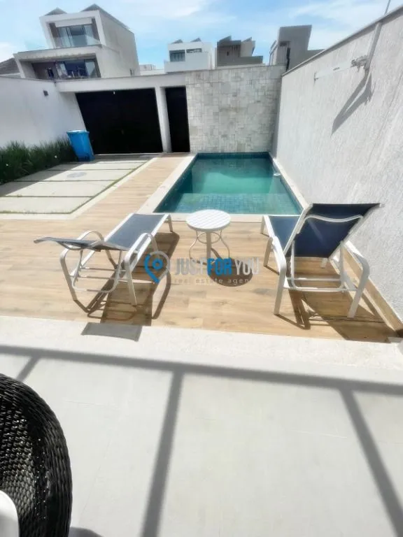 Furnished house with 4 en-suites and 330 m² plus 2 parking — photo 27