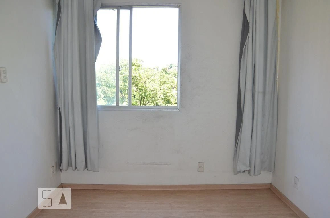 2-bedroom apartment in a building with a pool — photo 24