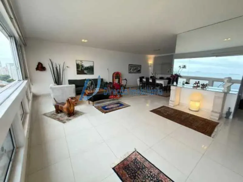 3-bedroom apartment with a walk-in closet in Rio de Janeiro — photo 4