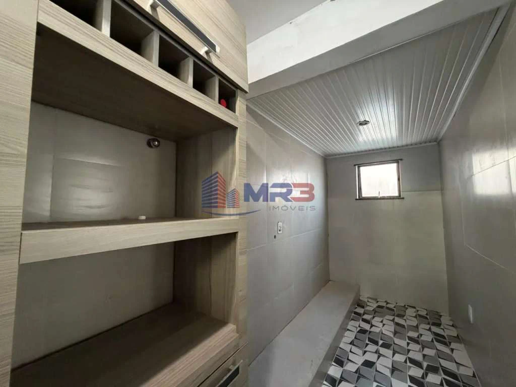 Top-floor apartment with 2 bedrooms and private BBQ — photo 13