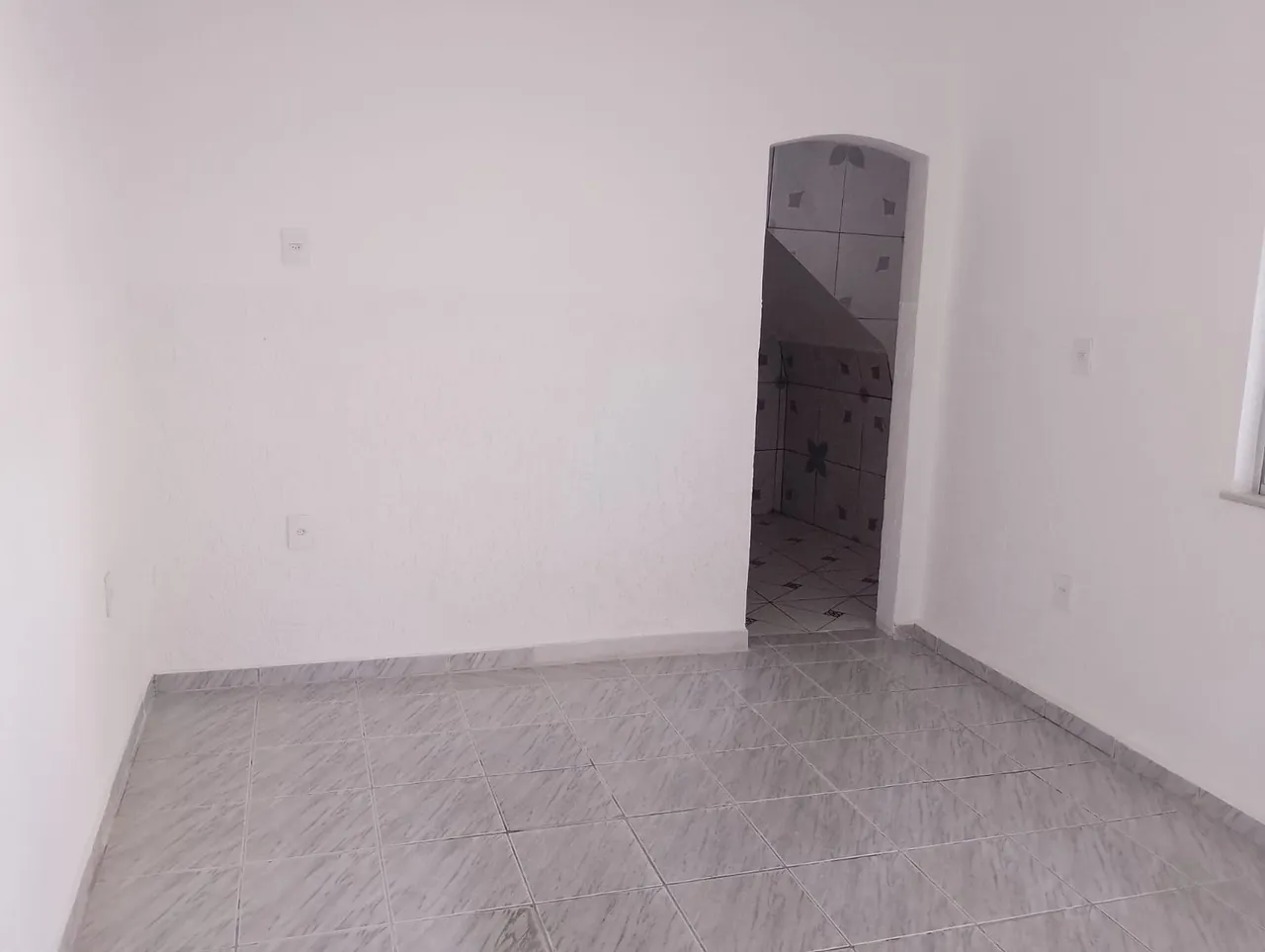 Casa de 32 m² com 1 quarto e kitchenette com fogão — photo 13