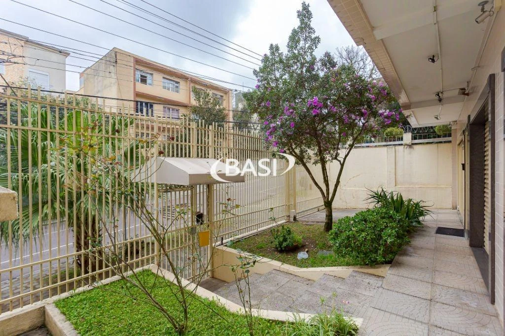 1-bedroom apartment with an American-style kitchen and 57 m² — photo 34