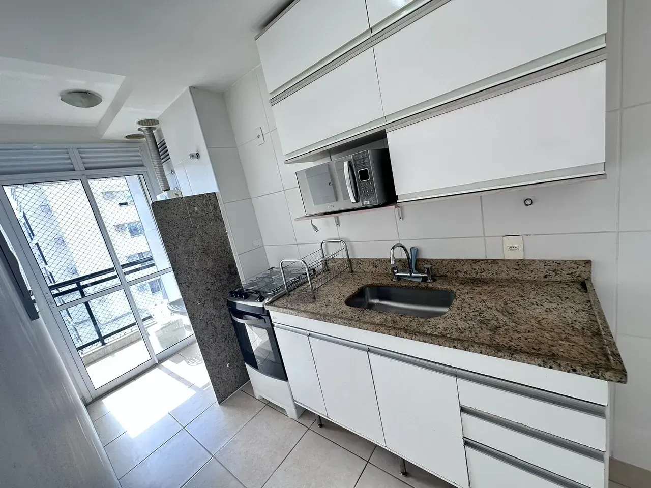 Apartamento com 2 quartos, 2 banheiros e 1 vaga — photo 3