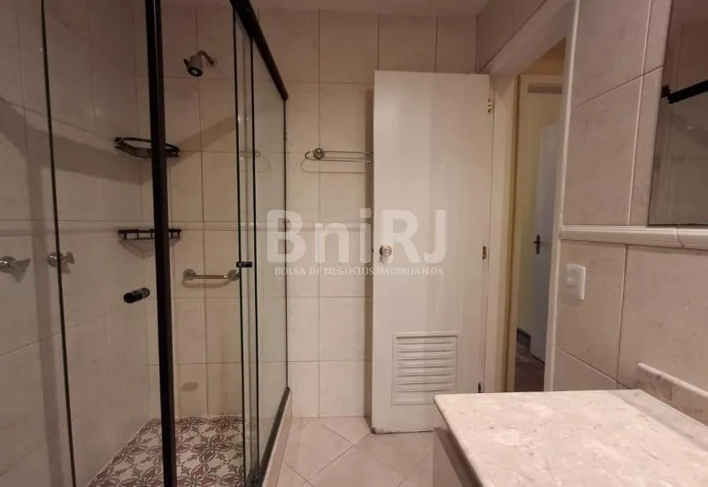 1 quarto e piso de madeira ou laminado: apartamento de 70 m² — photo 8