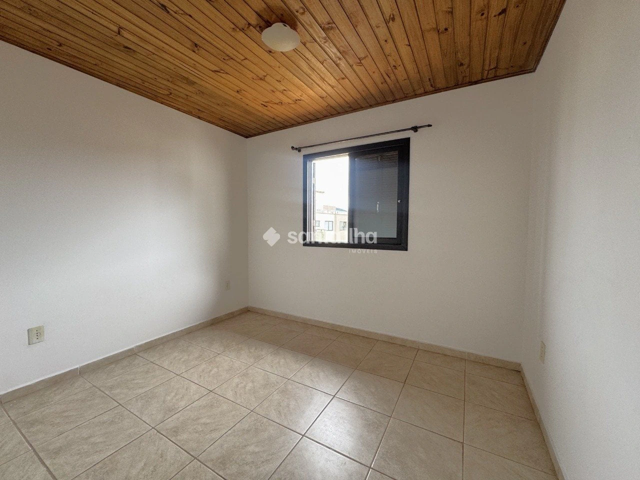 Casa de 120 m² con parrilla privada y jardín — photo 6