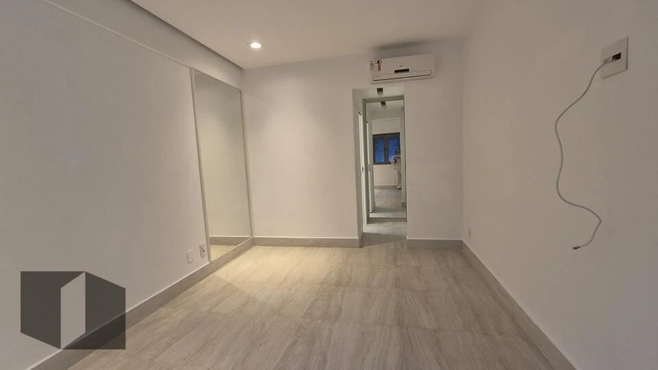 Apartamento de 2 quartos com varanda envidraçada — photo 3
