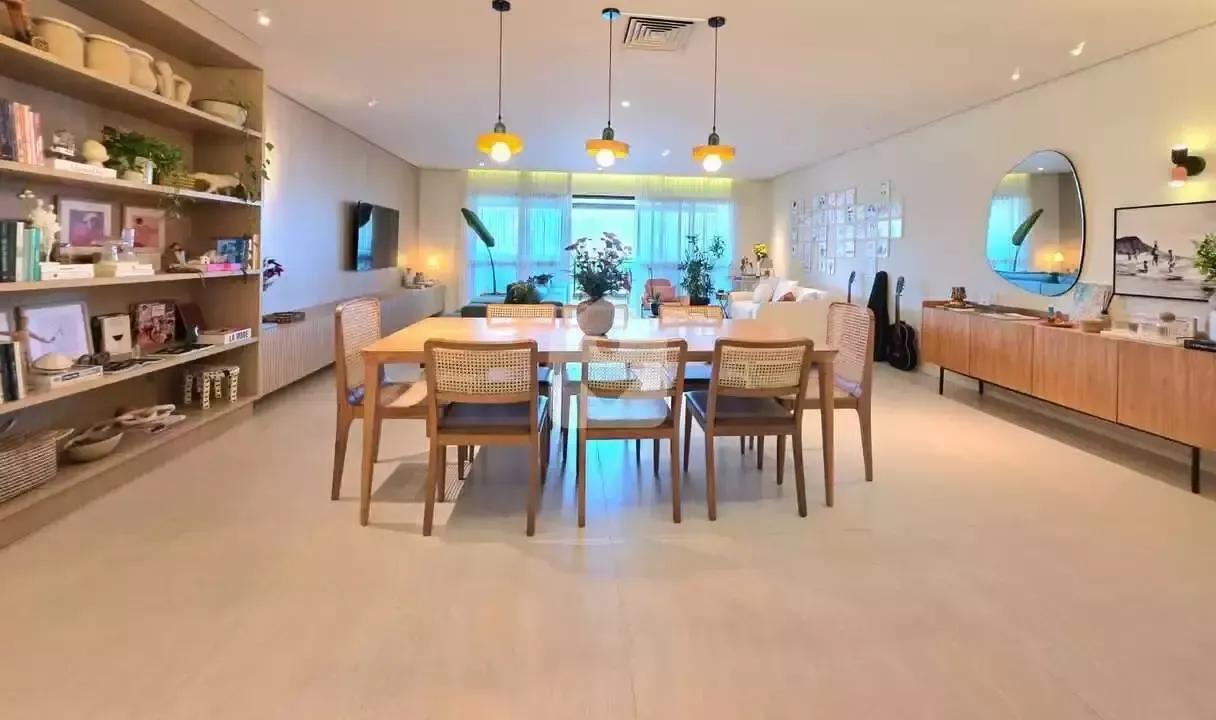 Мебльована квартира 231 м² з 4 спальнями-сюїтами і 4 місцями — photo 12