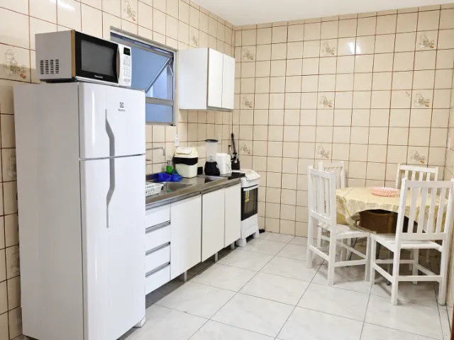 Apartamento amueblado con 2 dormitorios y ducha de vidrio — photo 2