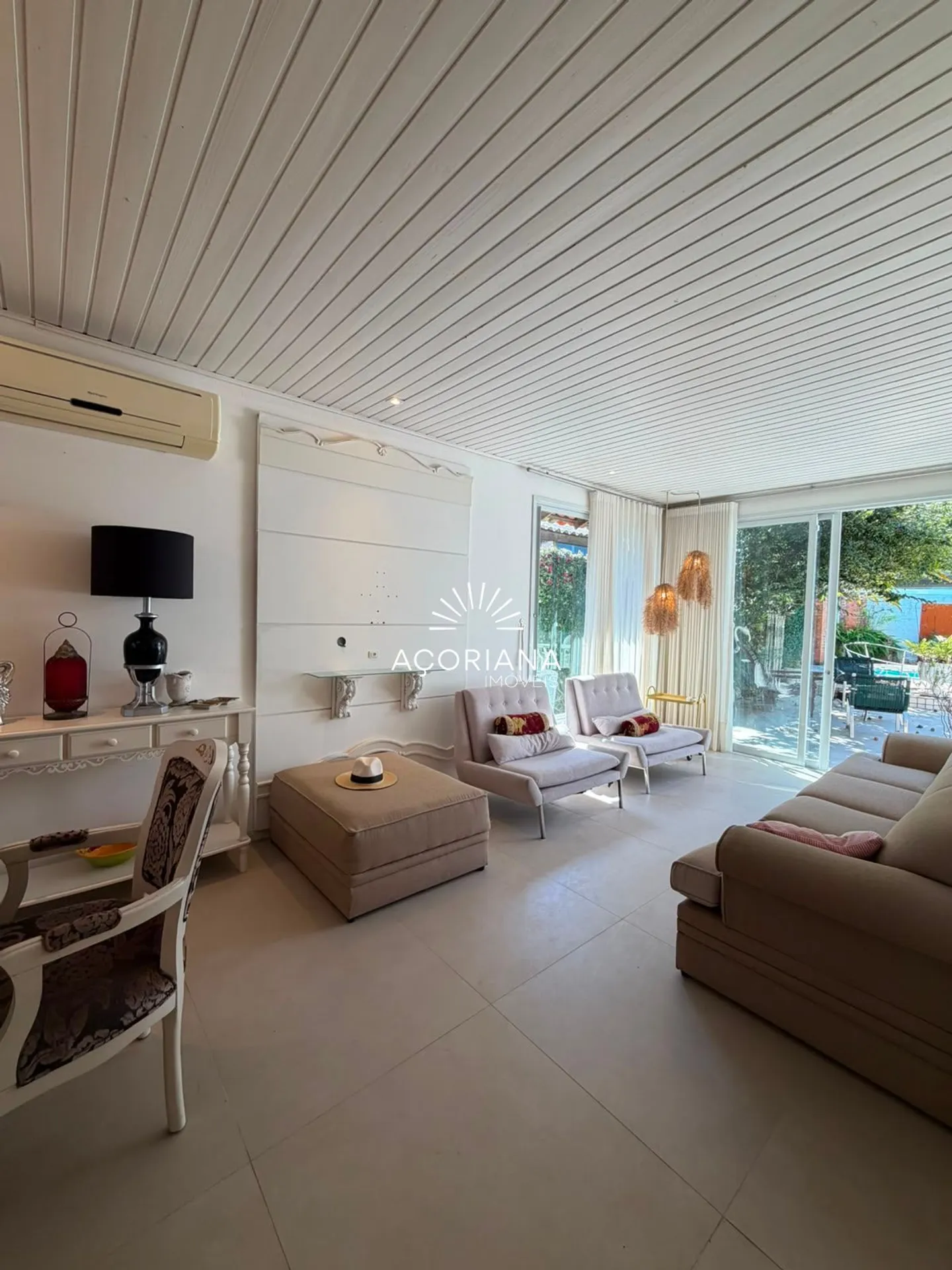 Furnished 600 m² house with 5 bedrooms and an integrated kitchen — photo 68