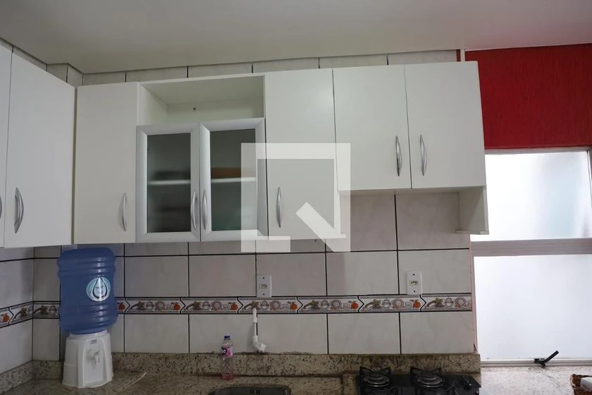 Apartamento mobiliado com 2 quartos e varanda — photo 4