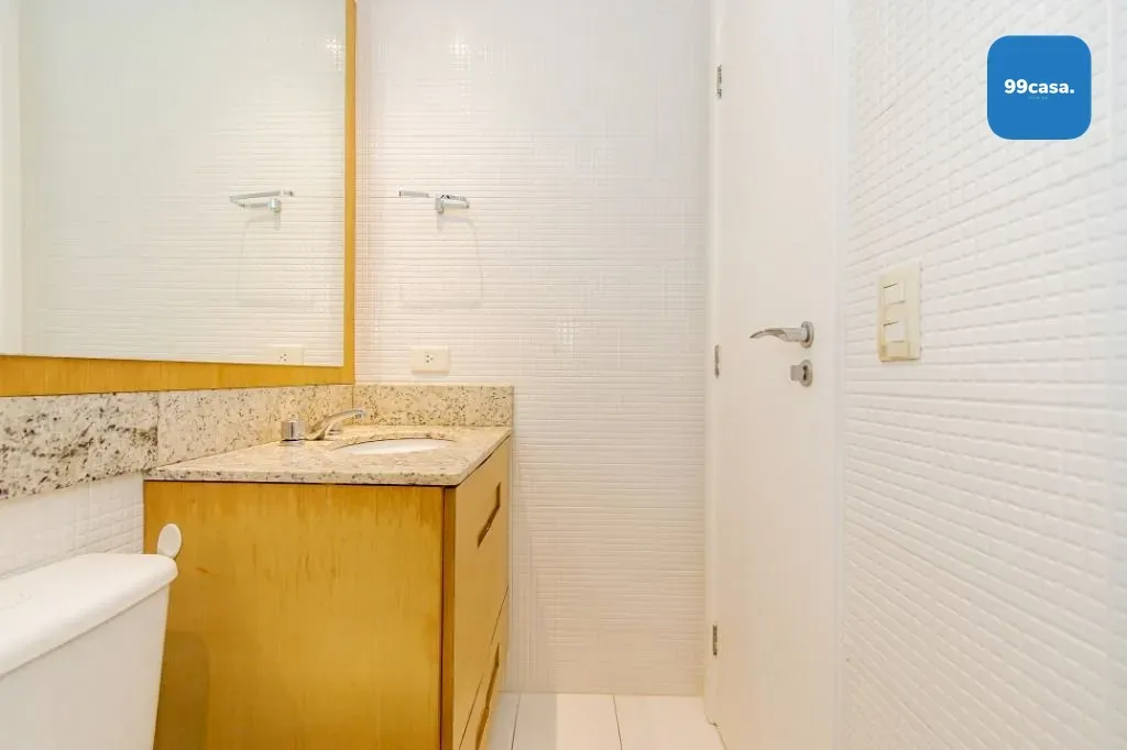 3-bedroom apartment with a home office — photo 52
