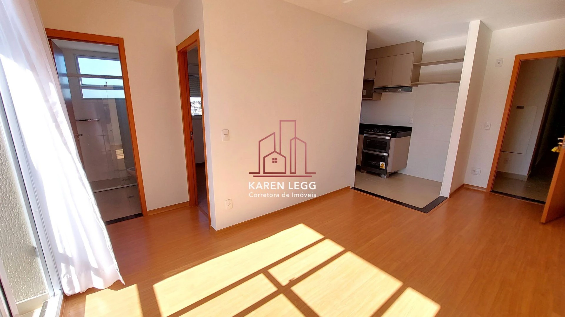 43 m² apartment with a washing machine and a home office