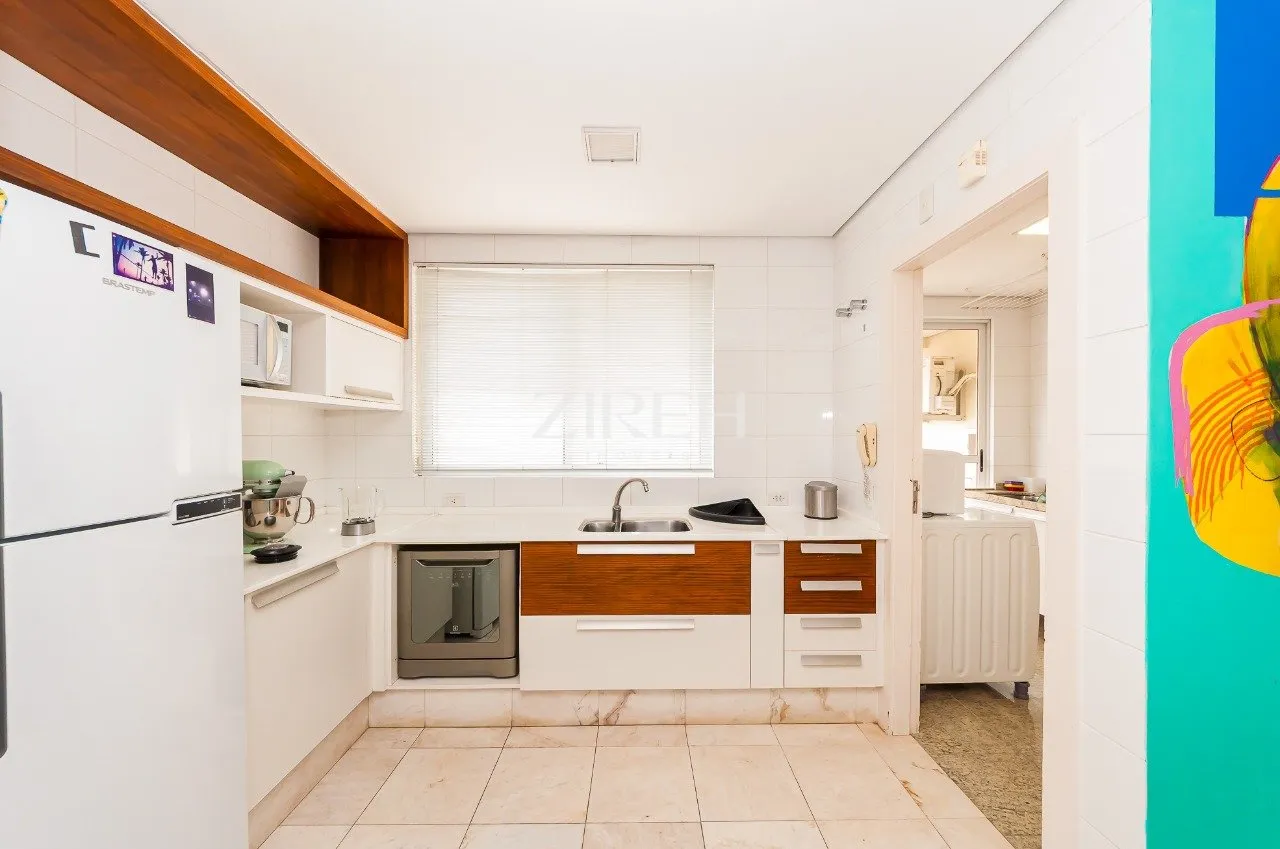 269 m² apartment with 2 bedrooms and an open-plan kitchen — photo 16