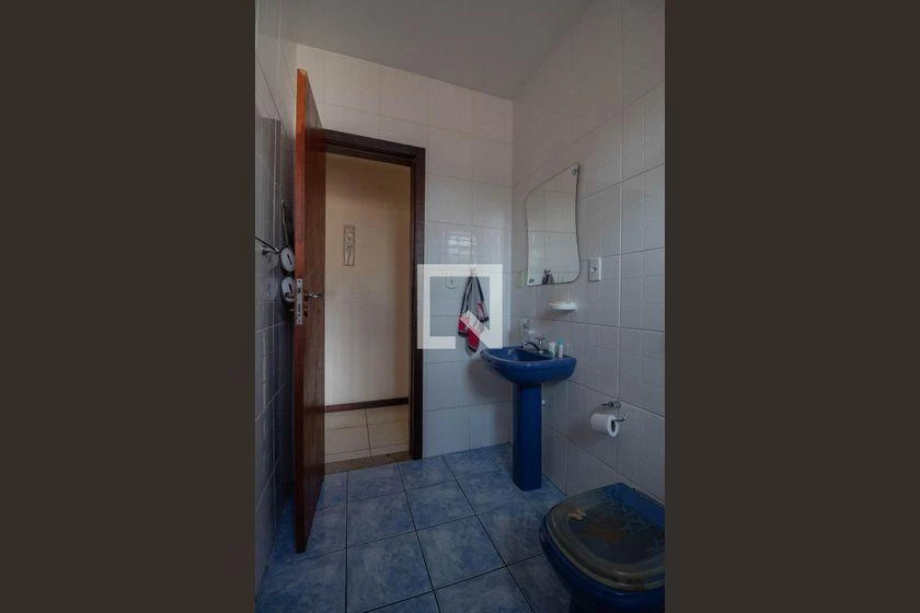 Casa de 450 m² con 6 dormitorios y 4 baños — photo 46