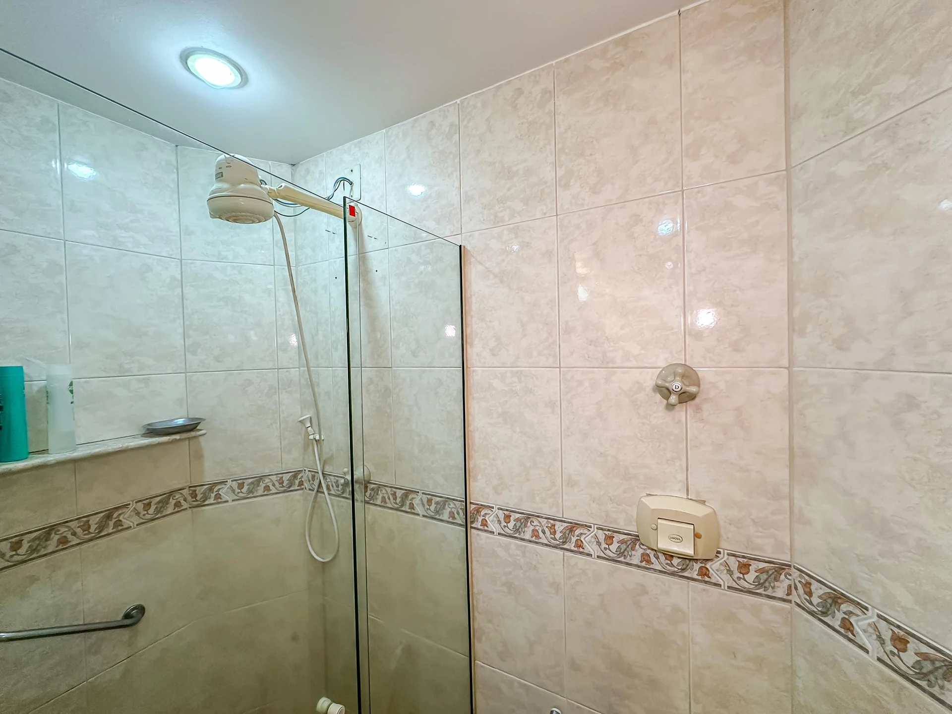 Ванна та 4 спальні: квартира 206 м² — photo 4