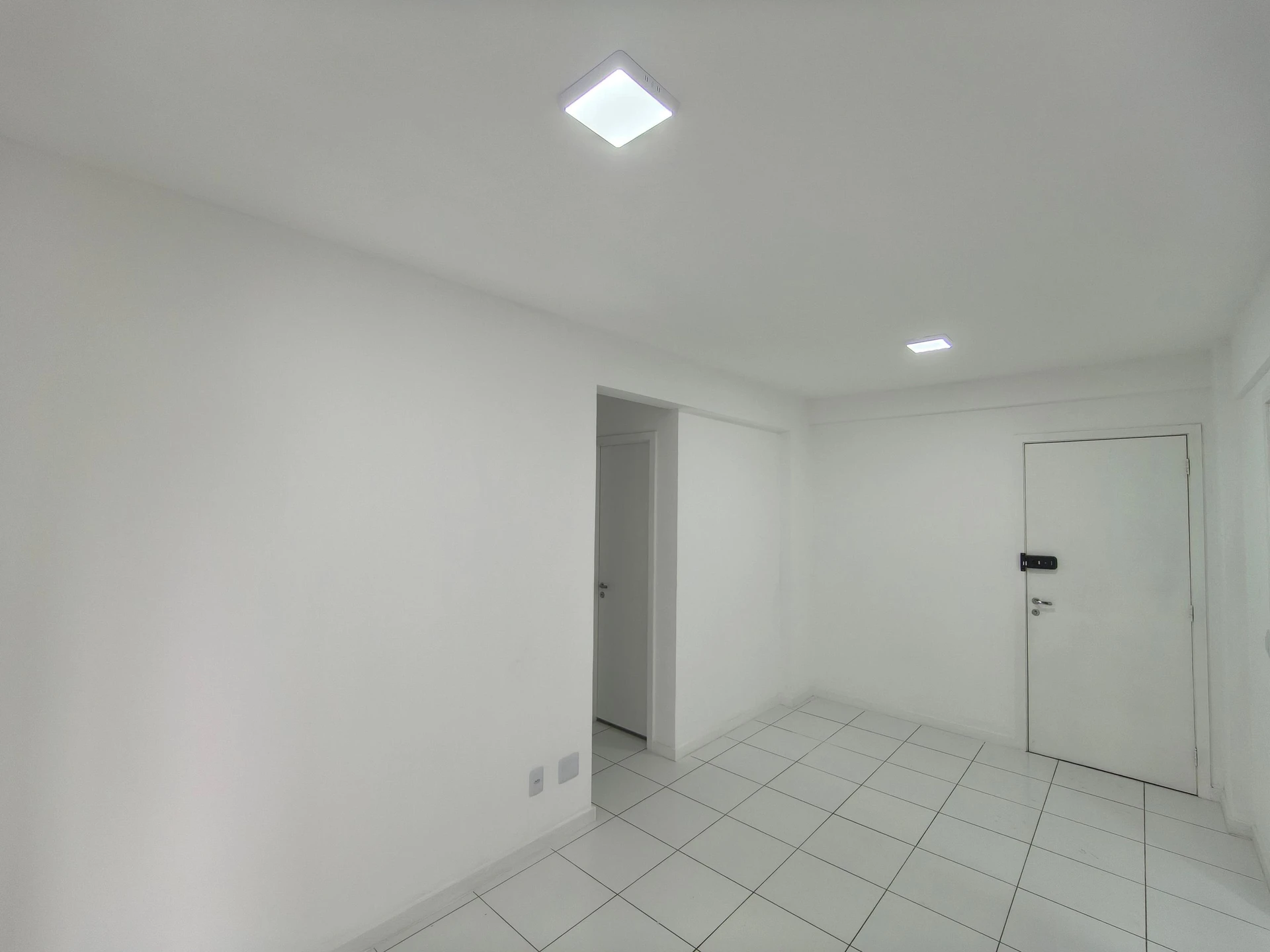 Home office in a 2-bedroom apartment, 57 m² — photo 12