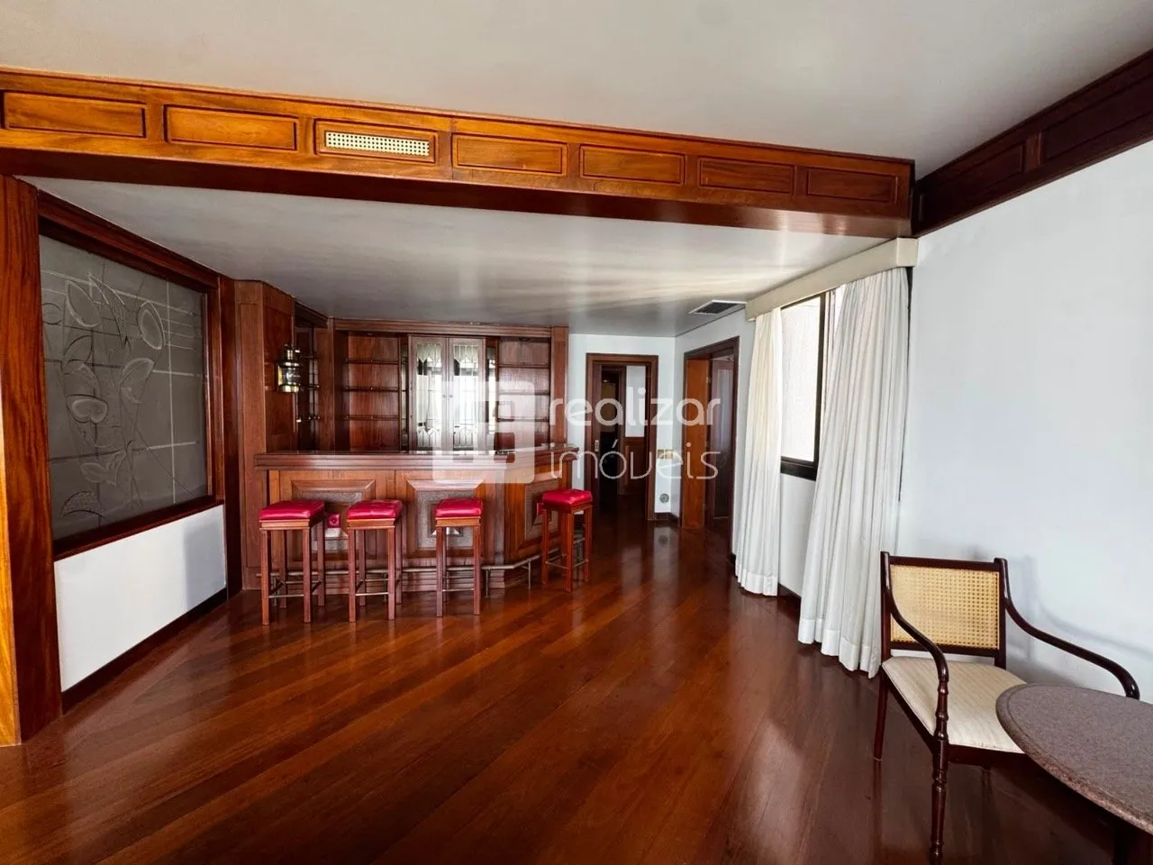 Apartamento de 290 m² com 4 dormitórios e varanda envidraçada — photo 19
