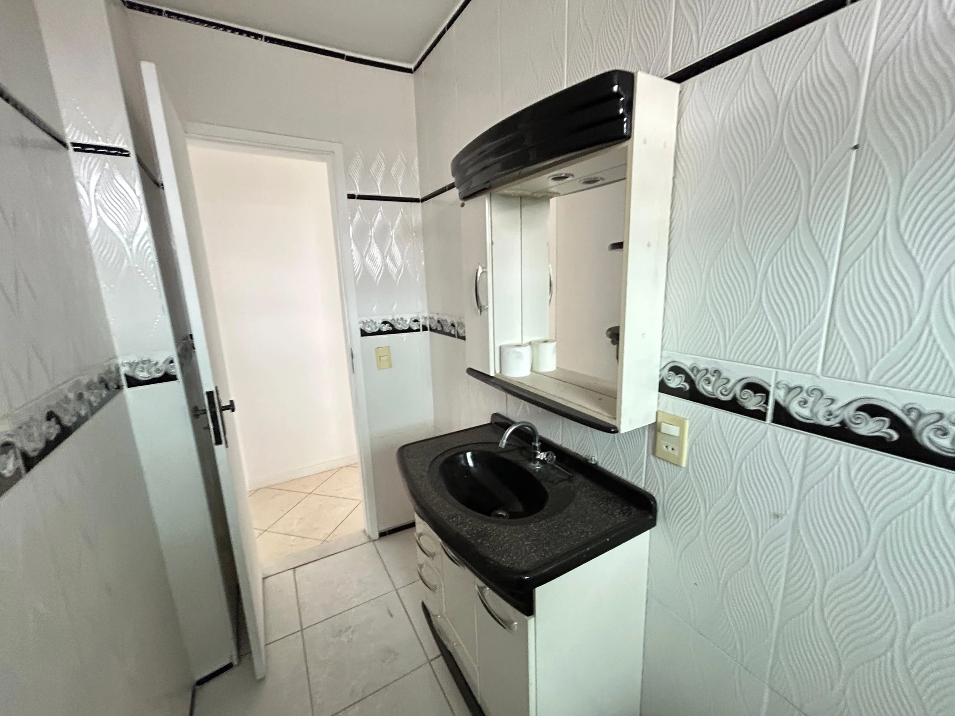 2-bedroom apartment, 1 with its own bathroom, 77 m² — photo 35