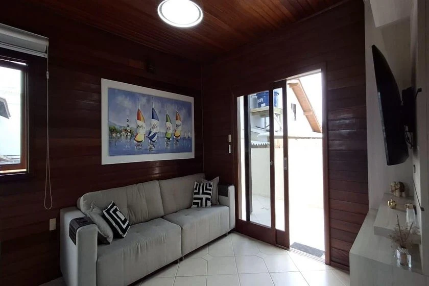 Casa con 3 dormitorios, 3 baños y balcón — photo 4