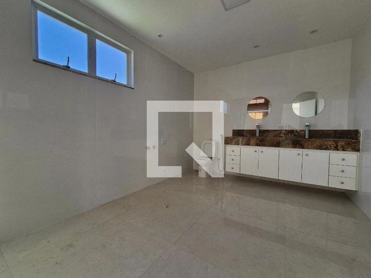 Floor-to-ceiling windows in a 4-bedroom house, 430 m² — photo 47