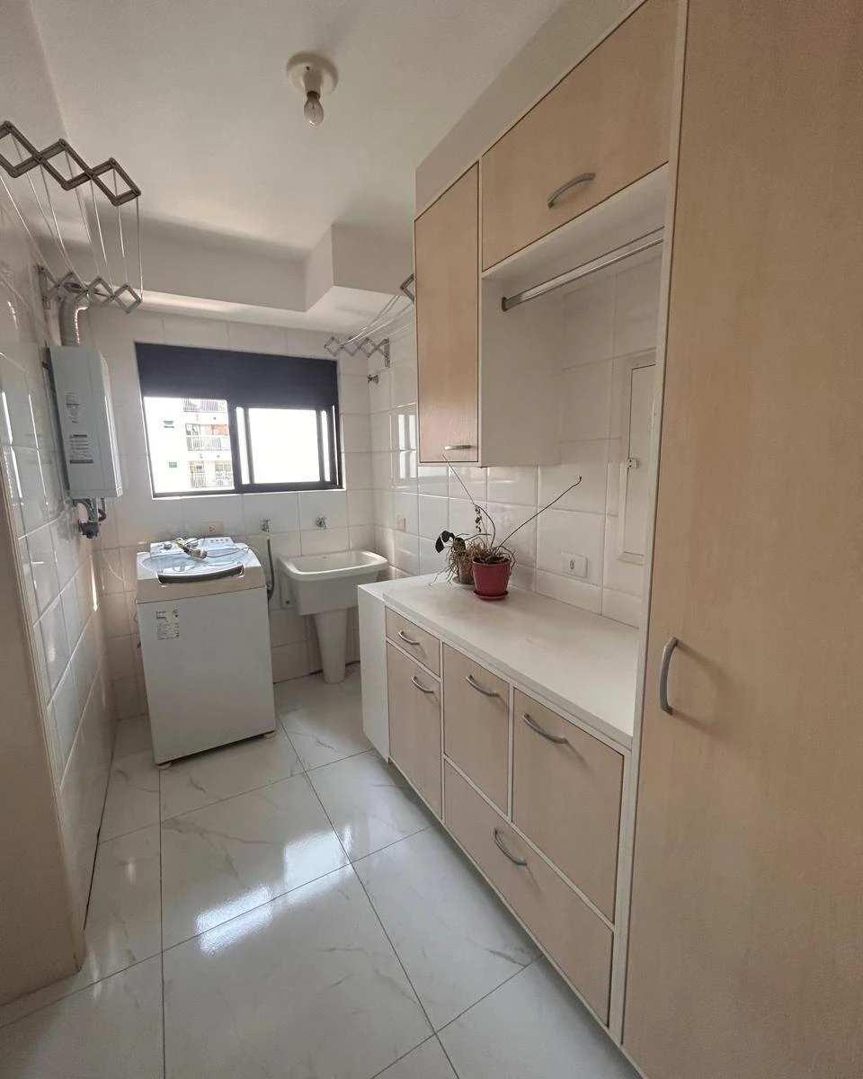 3-bedroom apartment with a home office in Curitiba — photo 15