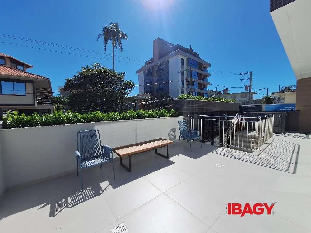 2-bedroom apartment with en-suite and private BBQ
