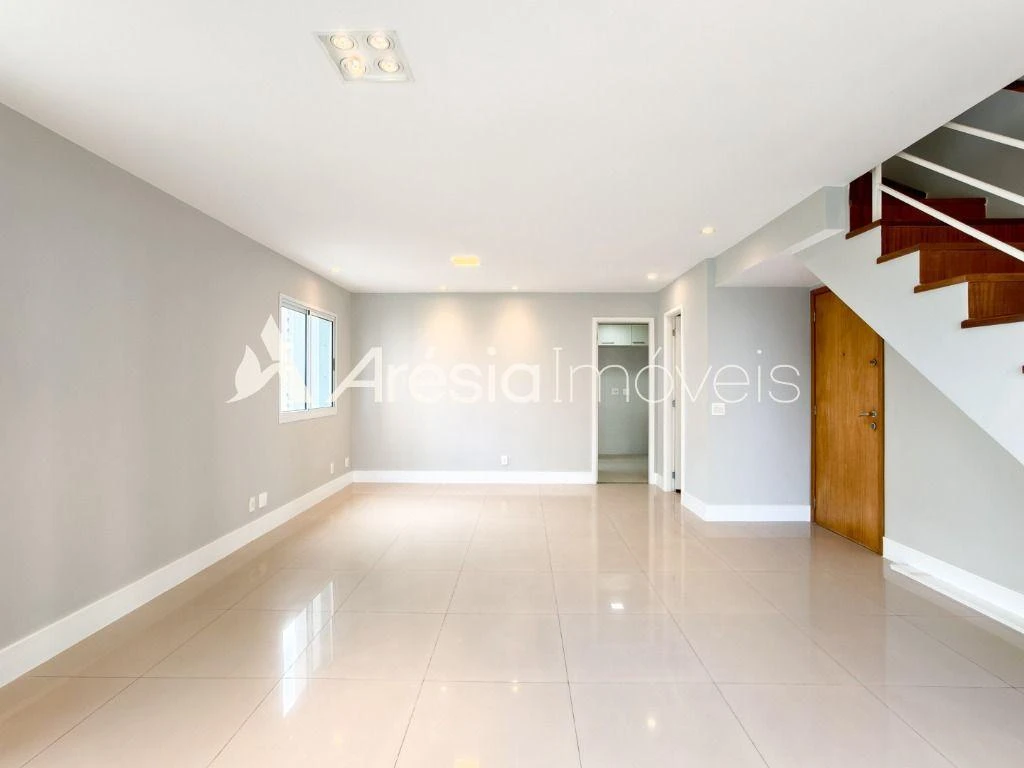 Apartamento com 3 dormitórios e varanda envidraçada — photo 4