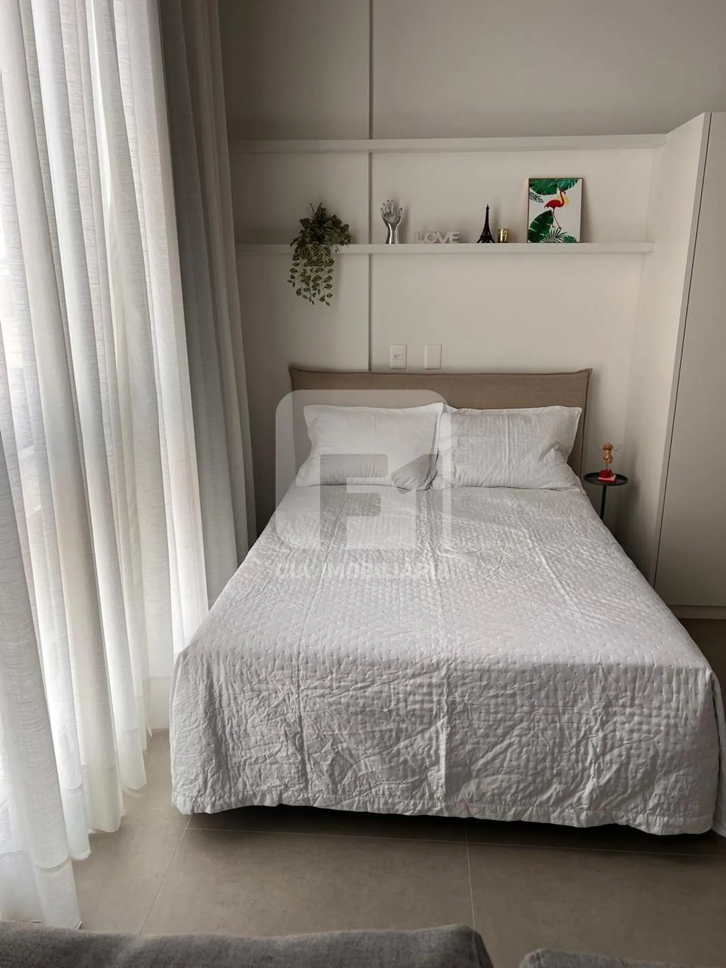 Furnished 46 m² studio with 1 parking space