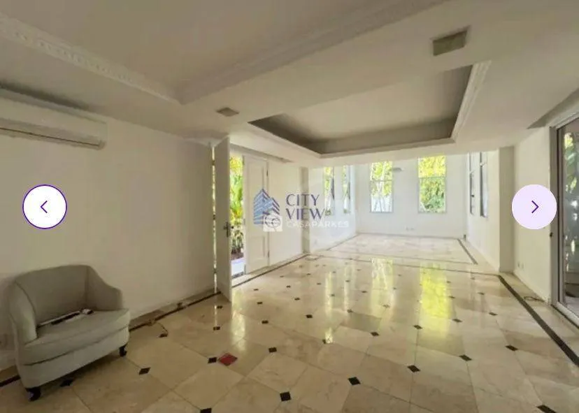 House with 5 bedrooms, separate kitchen, 750 m² — photo 4